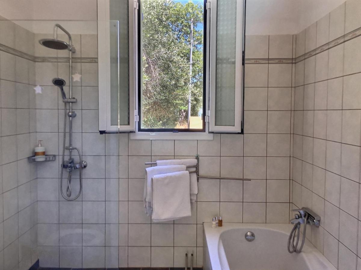 אכיליון Gastouri Villa Pascalia With Heated Pool In October And Views מראה חיצוני תמונה