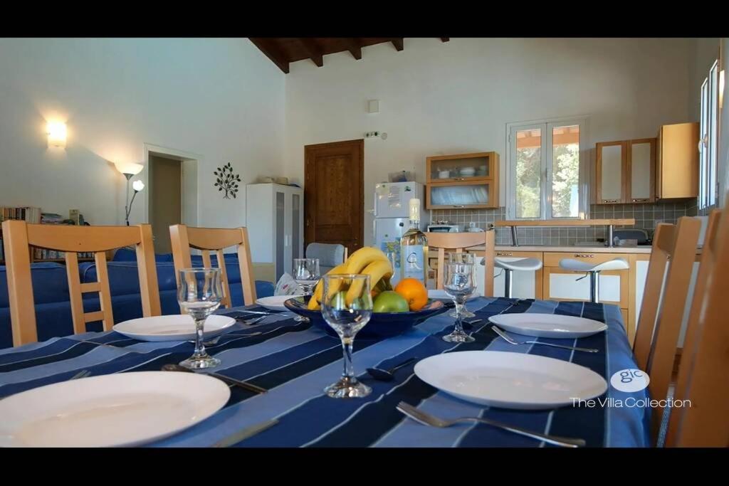 אכיליון Gastouri Villa Pascalia With Heated Pool In October And Views מראה חיצוני תמונה